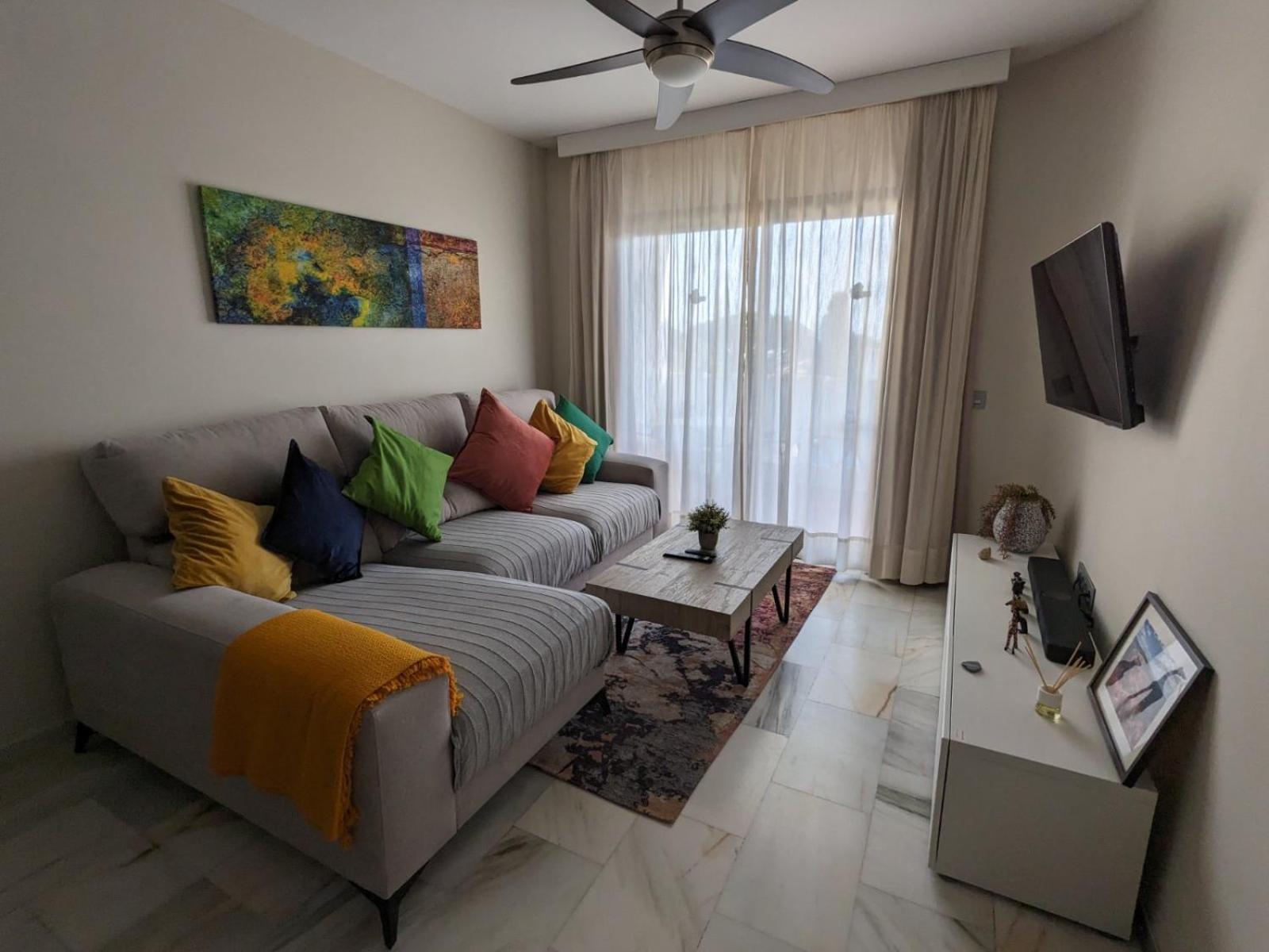 Crown With Sea View Apartment *